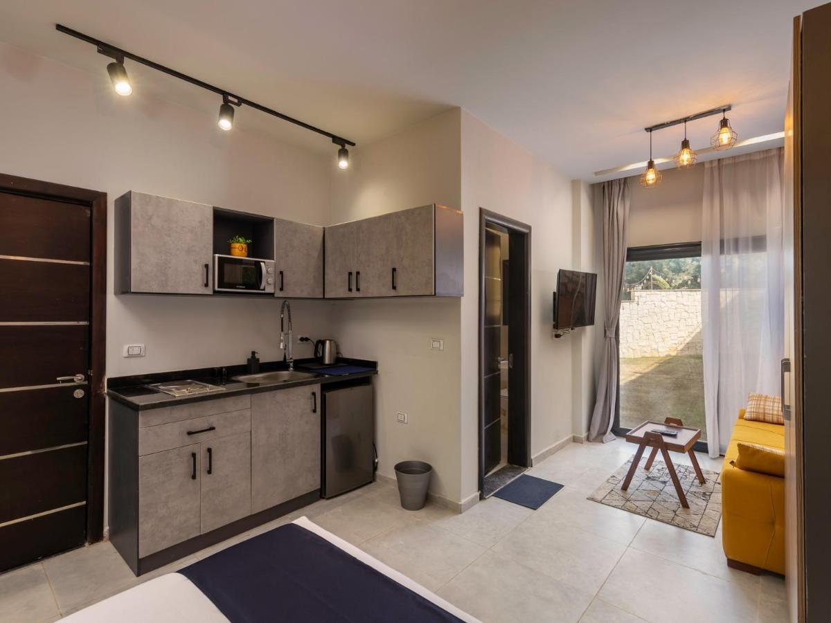 Travelholic Residence Golden Gates Каир Экстерьер фото