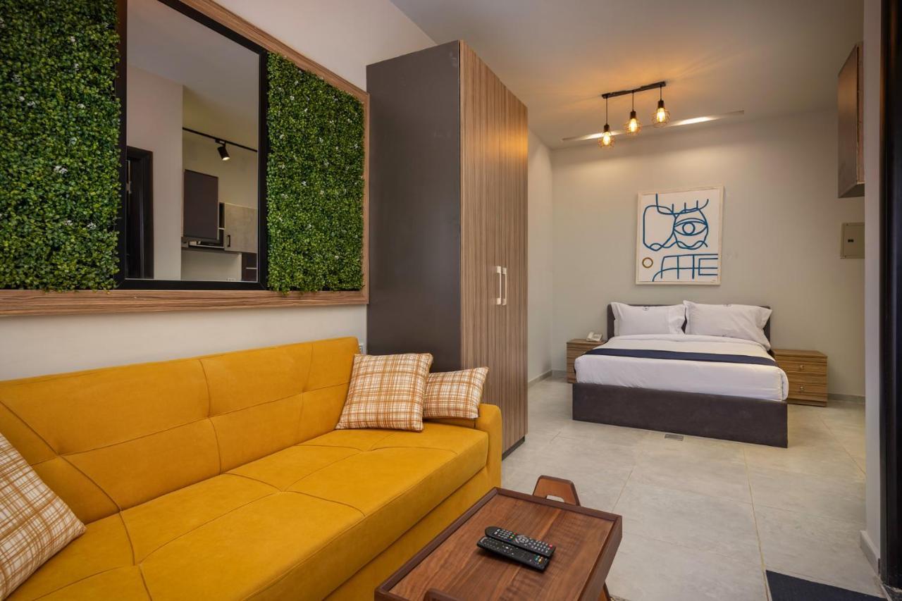 Travelholic Residence Golden Gates Каир Экстерьер фото
