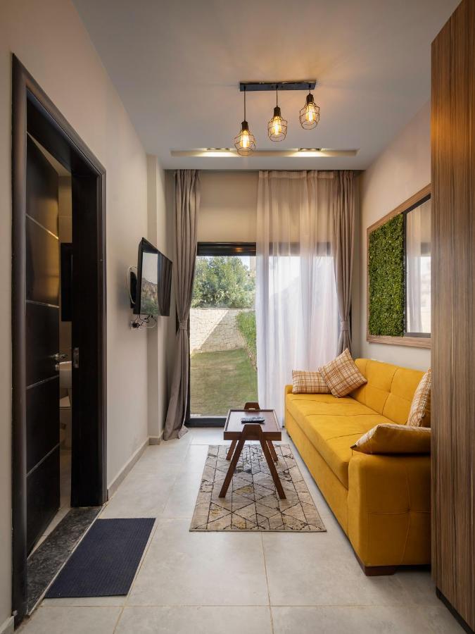 Travelholic Residence Golden Gates Каир Экстерьер фото