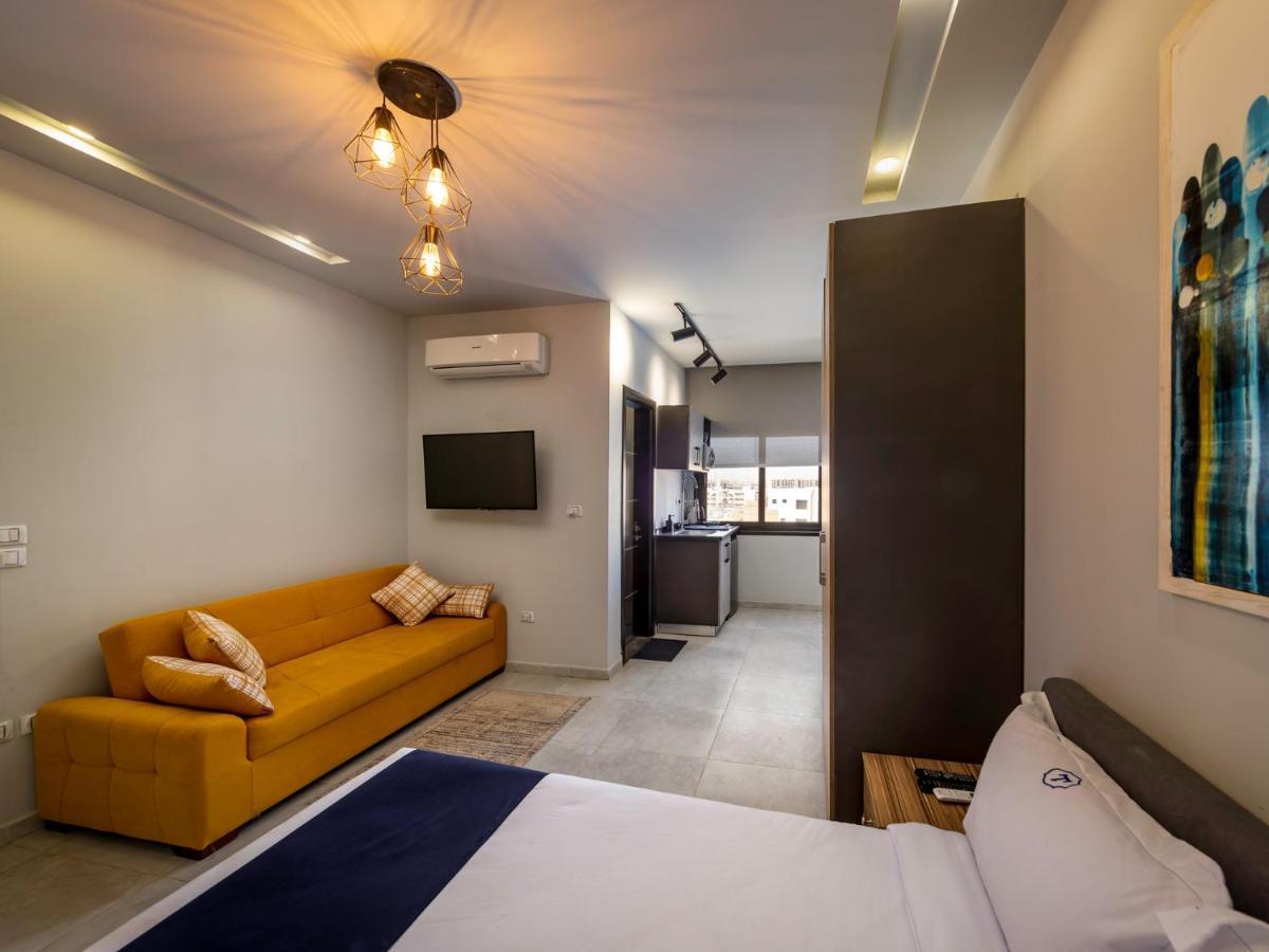 Travelholic Residence Golden Gates Каир Экстерьер фото