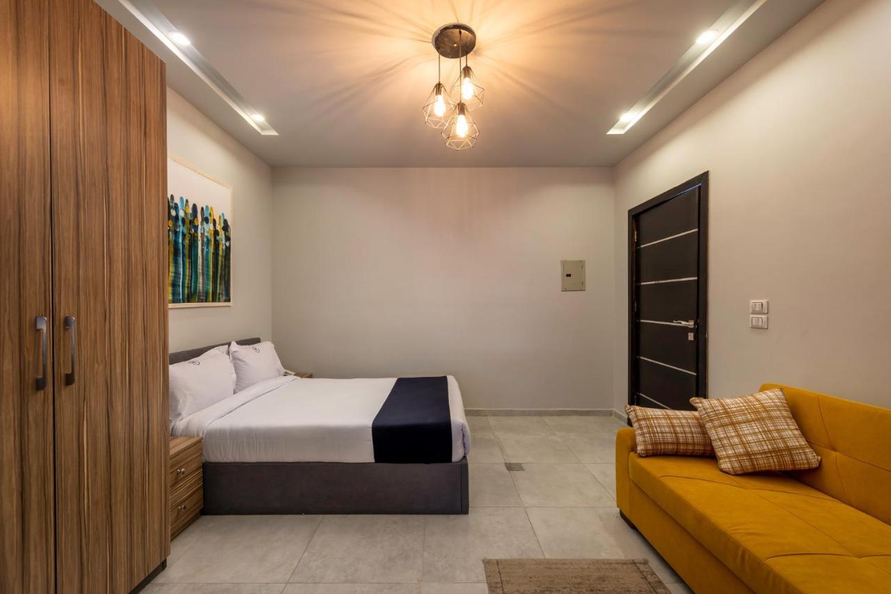 Travelholic Residence Golden Gates Каир Экстерьер фото