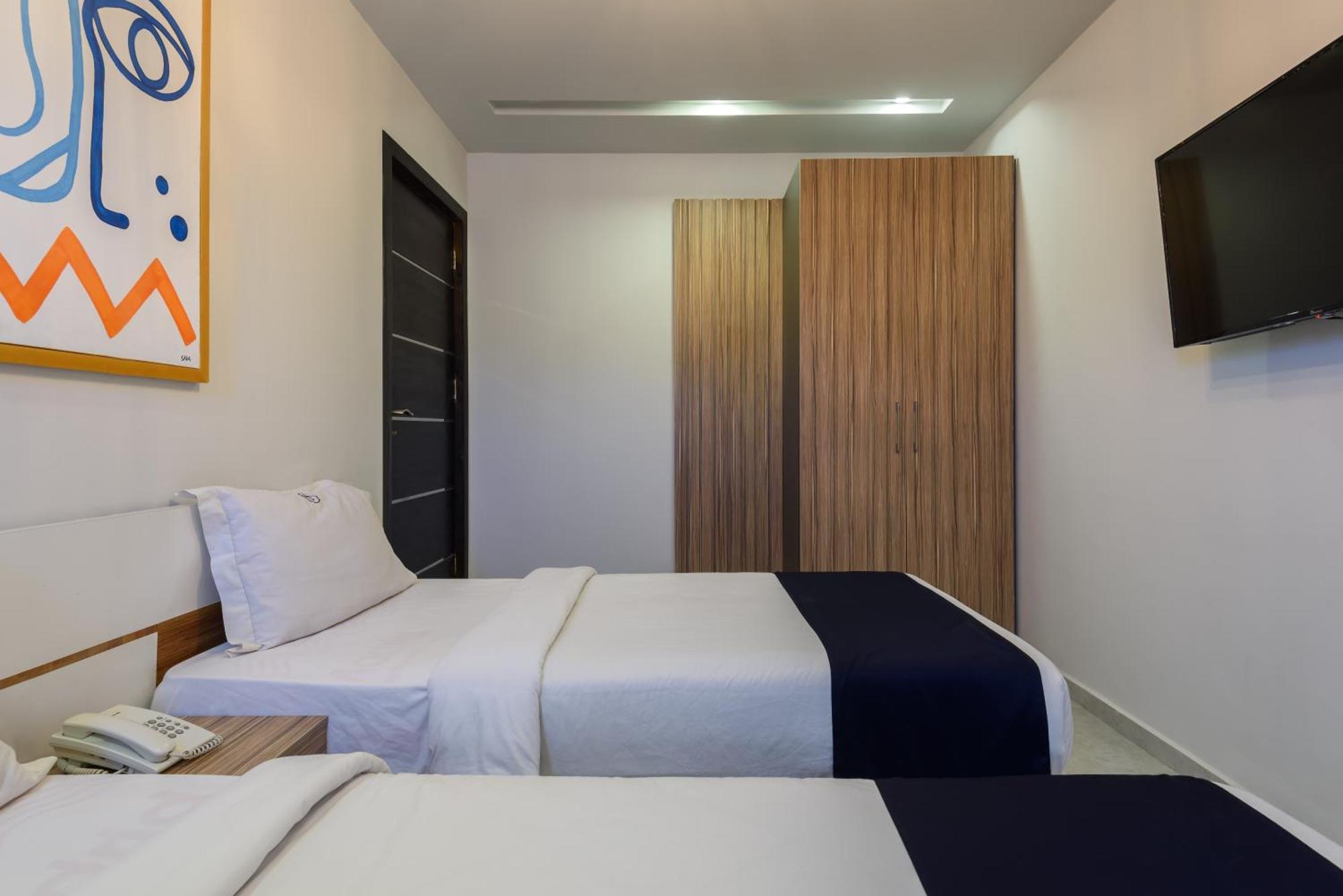 Travelholic Residence Golden Gates Каир Экстерьер фото