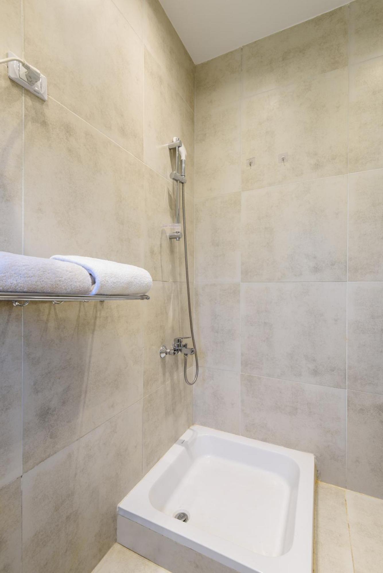 Travelholic Residence Golden Gates Каир Экстерьер фото
