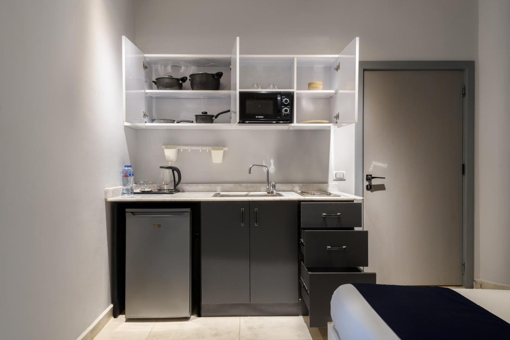 Travelholic Residence Golden Gates Каир Экстерьер фото
