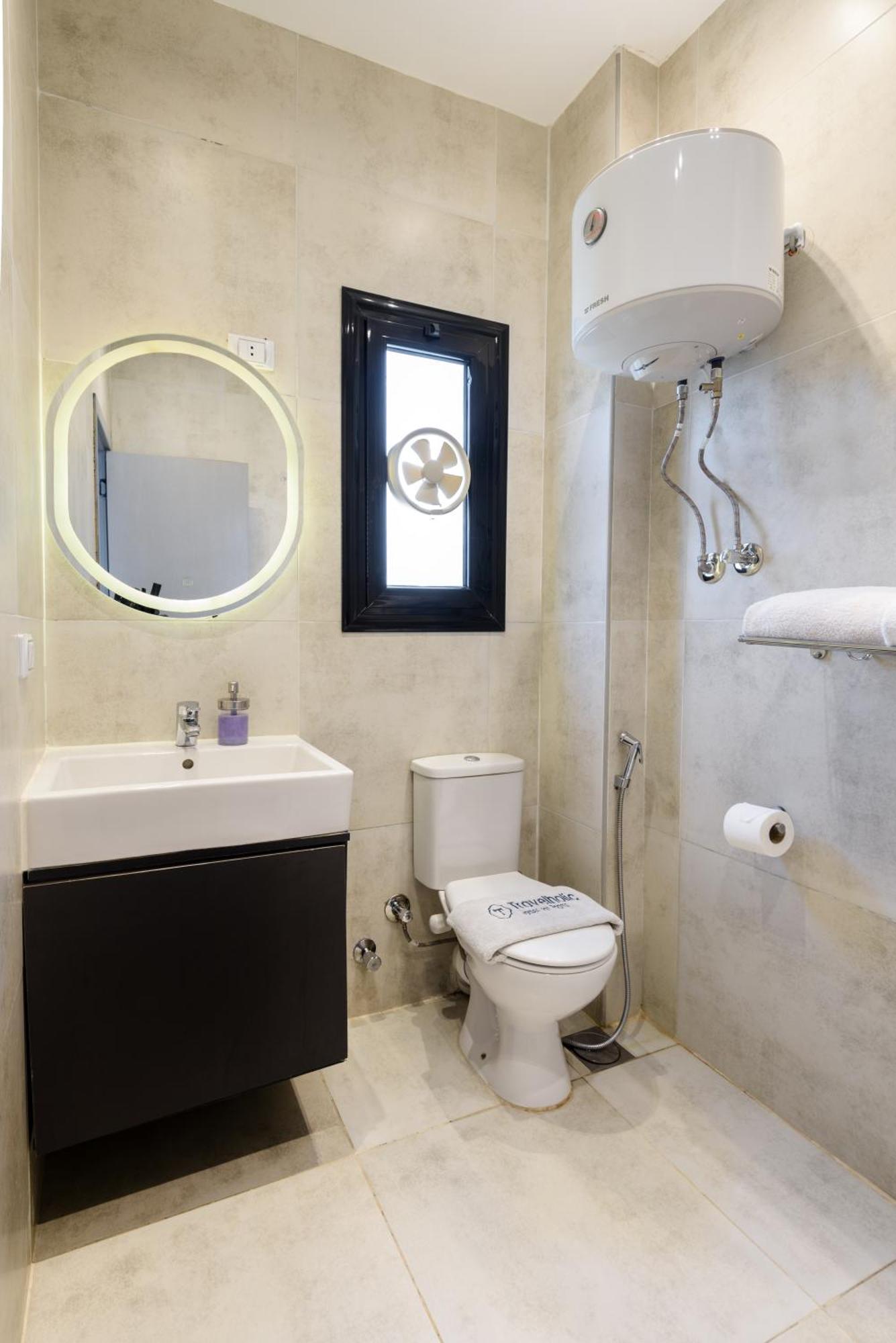 Travelholic Residence Golden Gates Каир Экстерьер фото