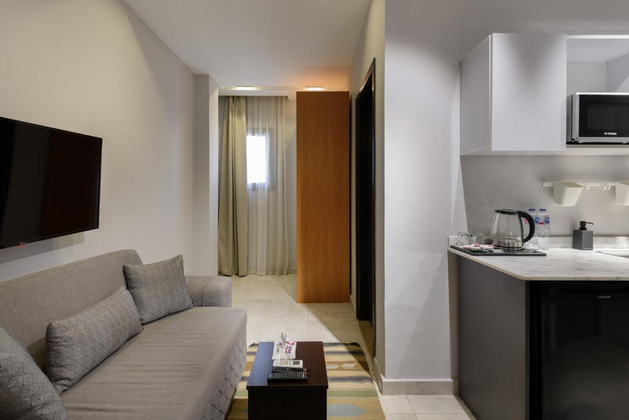 Travelholic Residence Golden Gates Каир Экстерьер фото