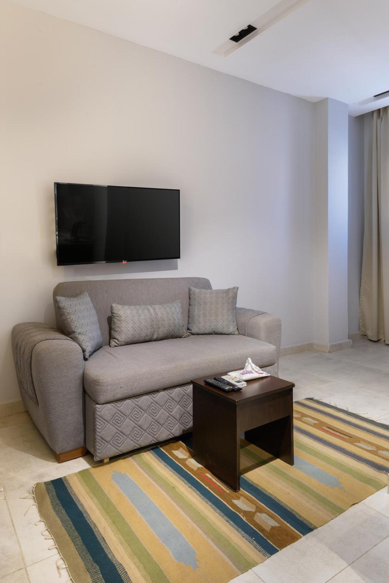 Travelholic Residence Golden Gates Каир Экстерьер фото
